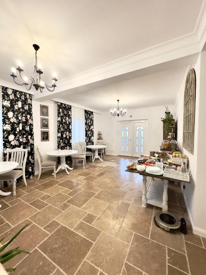 Bed and Breakfast Alma Rezidence Turda Esterno foto